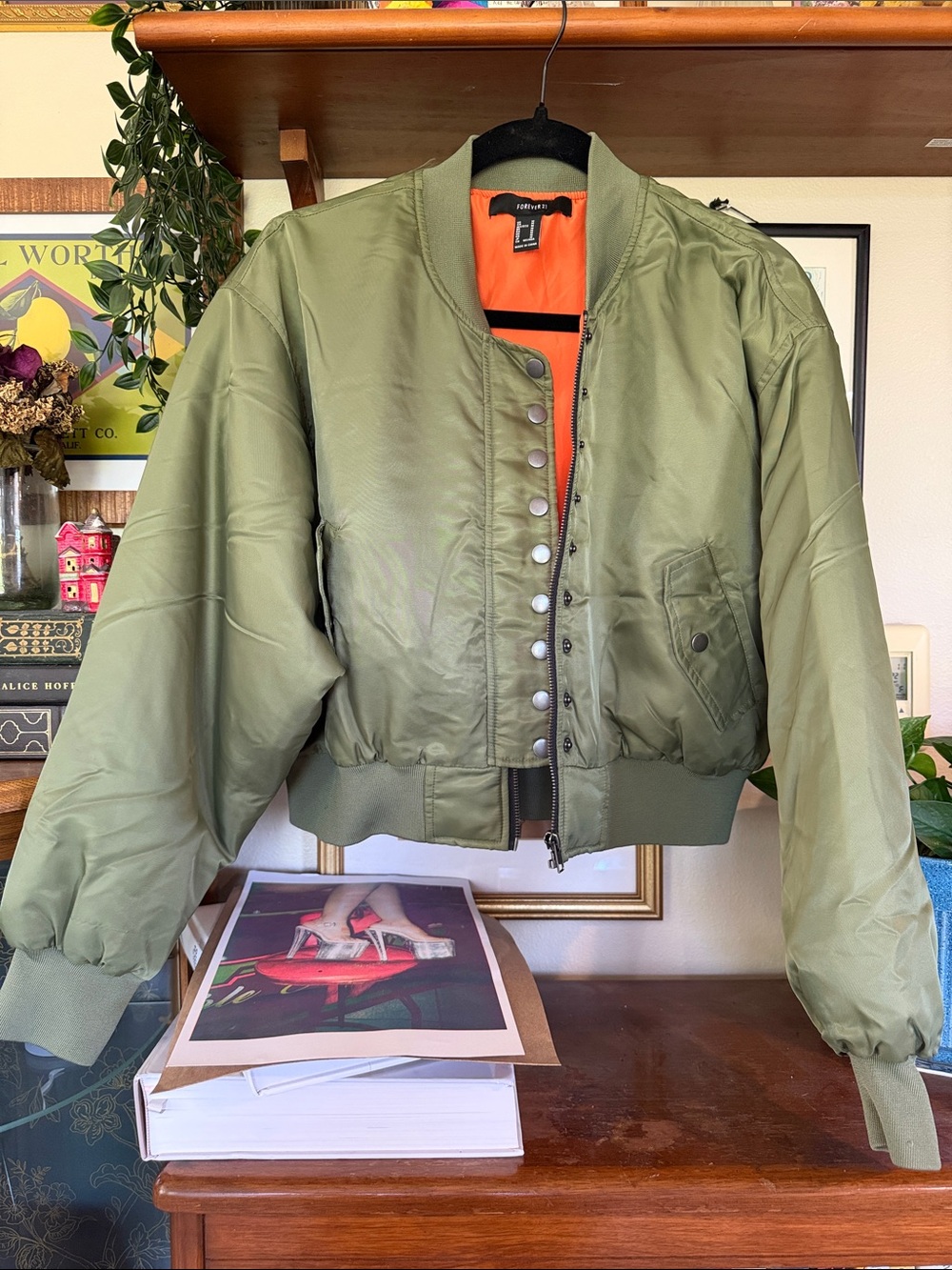 Forever 21 Olive green cropped puffer jacket